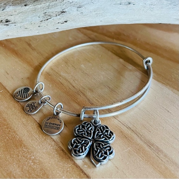 Alex an Ani 4 leaf Celtic knot clover bracelet - Picture 2 of 5